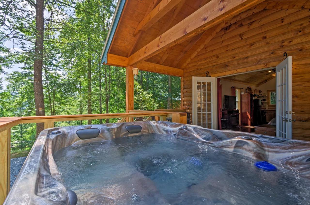 Bryson City Studio With Hot Tub - Near Nantahala! Luaran gambar