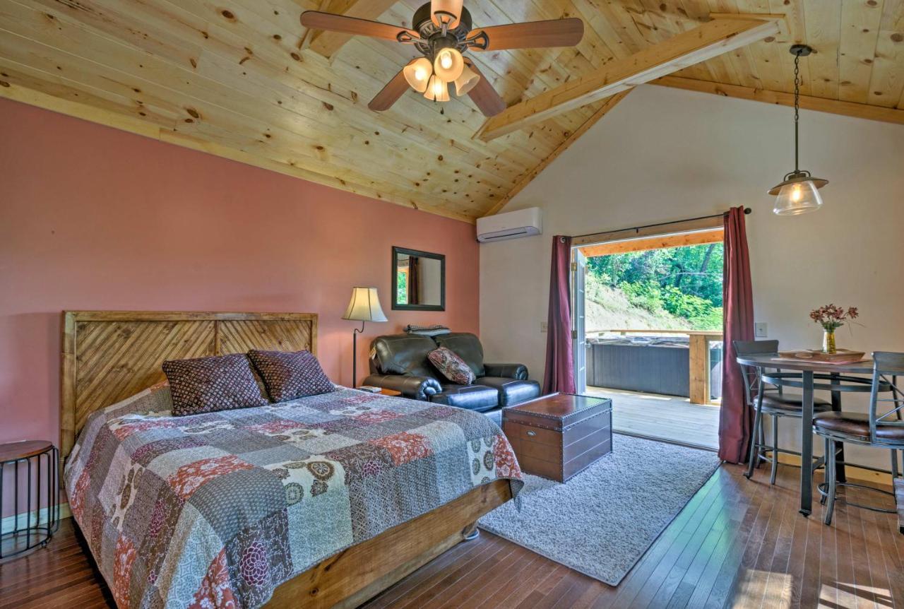 Bryson City Studio With Hot Tub - Near Nantahala! Luaran gambar